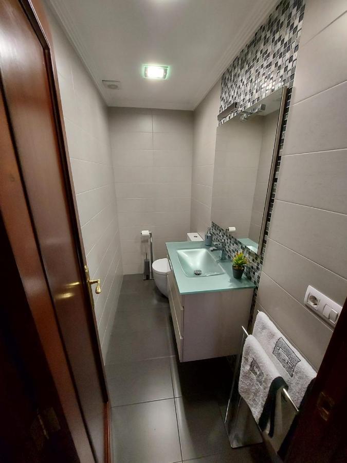 Fantastico Piso, Proximo A La Estacion De Tren. Apartment Vigo Bagian luar foto
